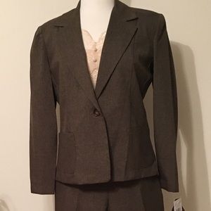 Perceptions Petite 3 piece Suit